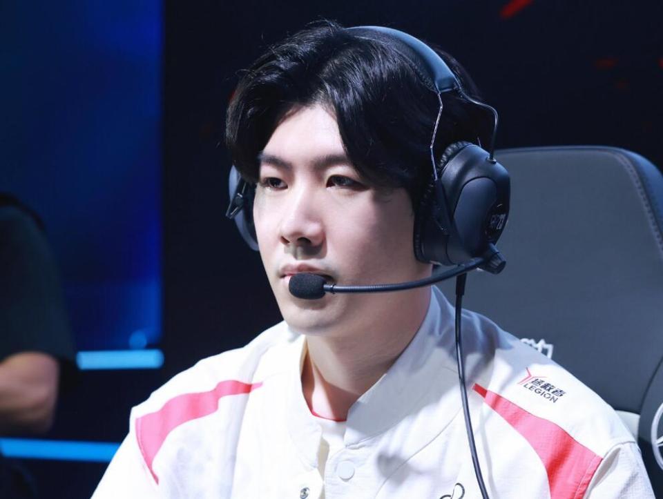 身价一路缩 身价一路缩